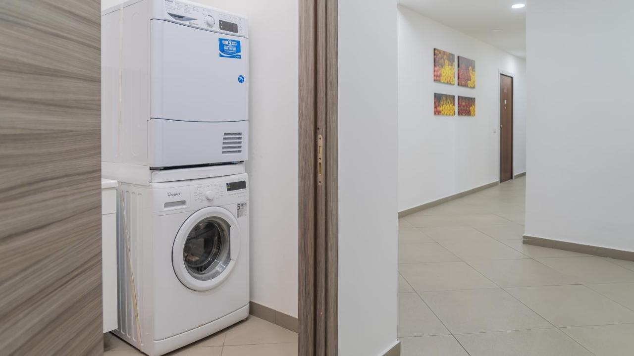 Palazzo Dei Delfini By Receptio Apartment Catania